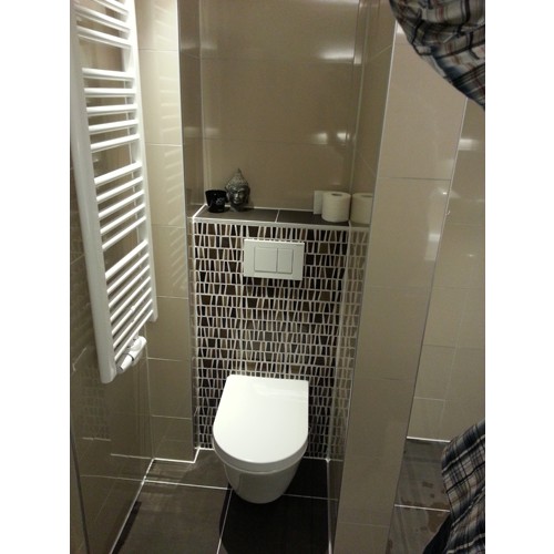 Badkamer Almere een strakke badkamer met mozaiek accenten Badkamer Almere een strakke badkamer met mozaiek accenten